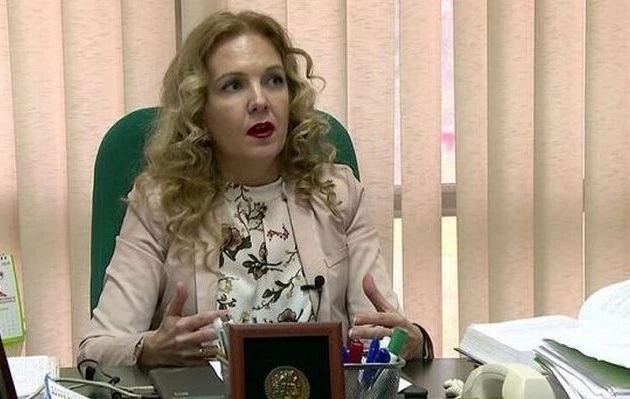 Καθηγήτρια στα Σκόπια: Θα παραδοθούμε στην Ελλάδα τον Αύγουστο όταν θα είμαστε διακοπές